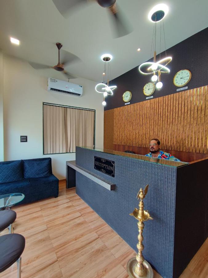 Hotel Starlit Νάβι Μουμπάι Εξωτερικό φωτογραφία