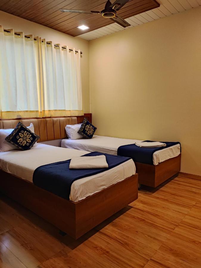 Hotel Starlit Νάβι Μουμπάι Εξωτερικό φωτογραφία