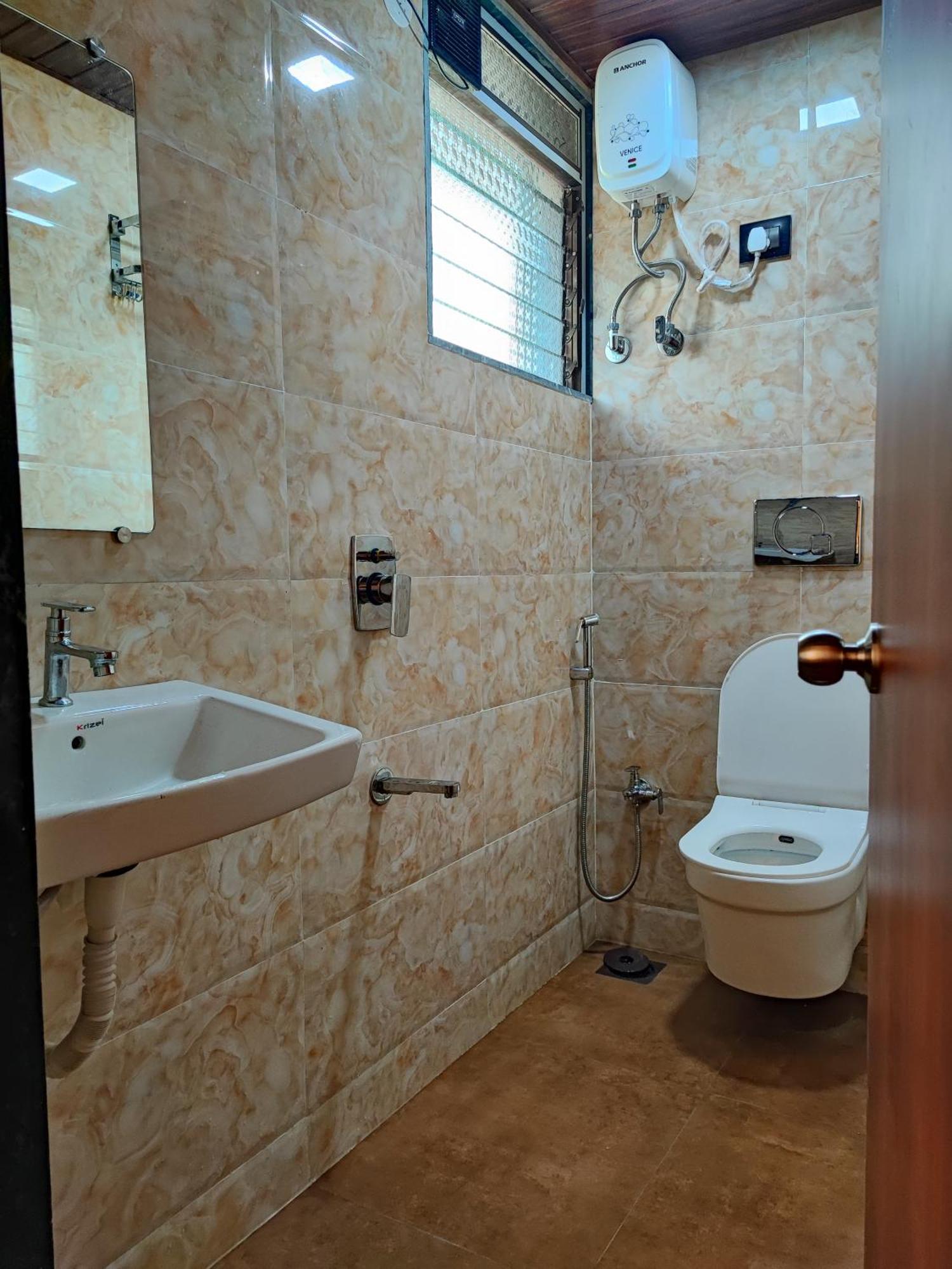 Hotel Starlit Νάβι Μουμπάι Εξωτερικό φωτογραφία